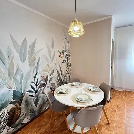 Apartment Lina 300m From The